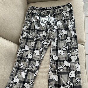 Ladies Snoopy Dog Pajama Pants Size 16/18